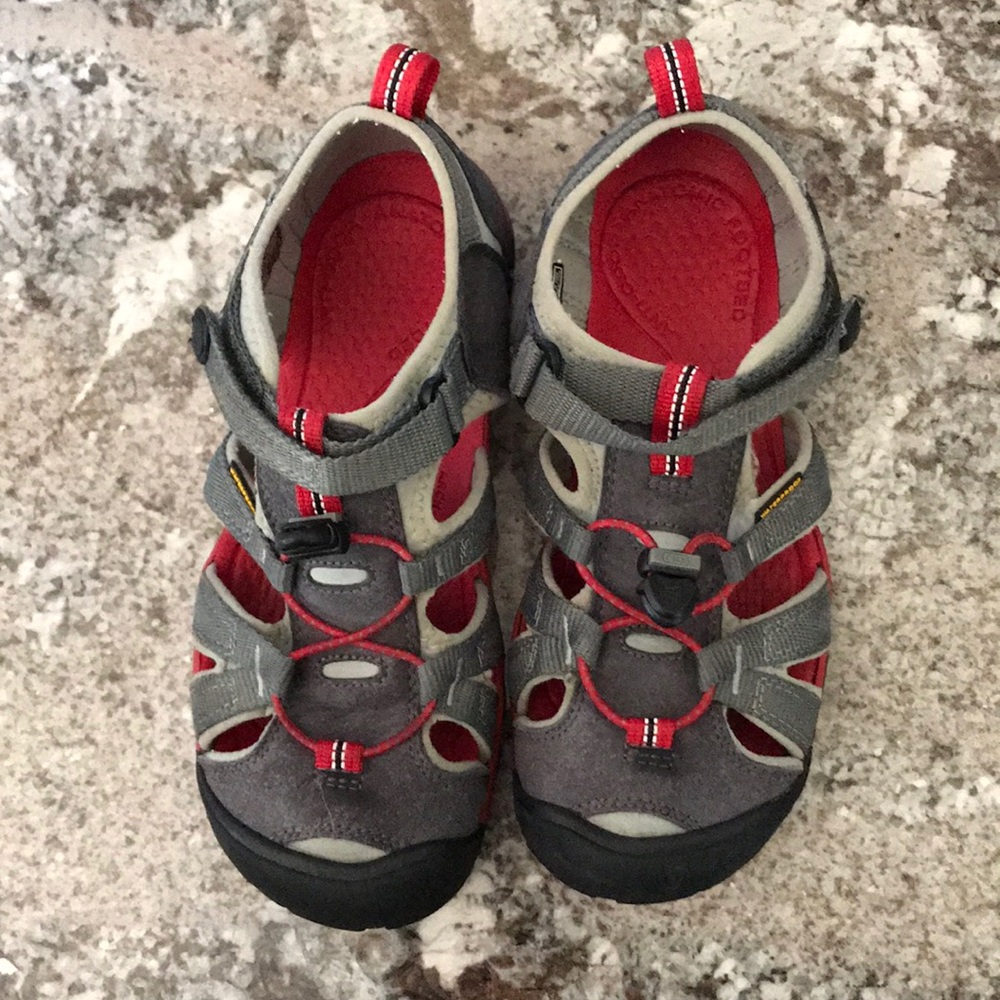 Keen hiking shoes